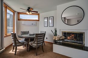 Lakeside 1481 by SummitCove Vacation Lodging