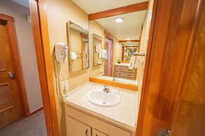 Lakeside 1481 by SummitCove Vacation Lodging