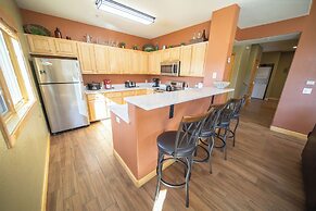 Gateway Lodge 5099 by SummitCove Vacation Lodging