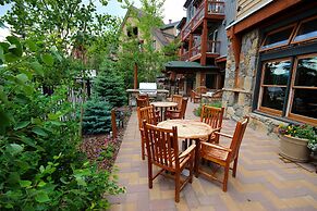 Black Bear 8052 by SummitCove Vacation Lodging
