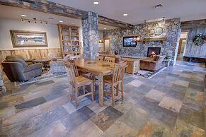 Black Bear 8052 by SummitCove Vacation Lodging