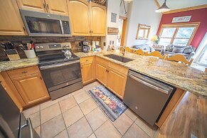 Hidden River Lodge 5977 by SummitCove Vacation Lodging