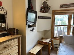 Hidden River Lodge 5977 by SummitCove Vacation Lodging