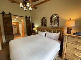 Hidden River Lodge 5977 by SummitCove Vacation Lodging