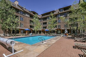 Dakota Lodge 8455 by SummitCove Vacation Lodging