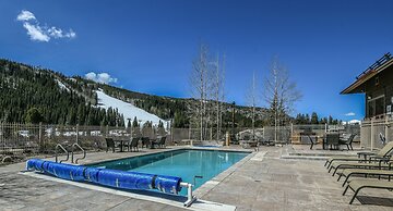 Red Hawk Townhomes 2352