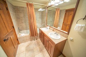 Red Hawk Townhomes 2352