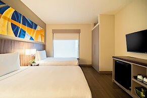Hyatt Place Macae