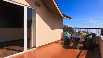 Shola Crown Resort - Munnar