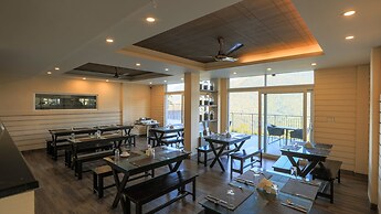 Shola Crown Resort - Munnar