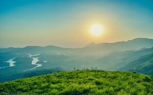 Shola Crown Resort - Munnar