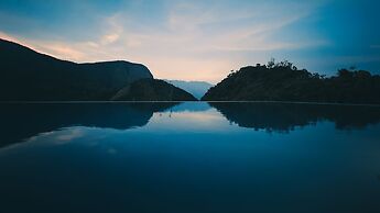 Shola Crown Resort - Munnar