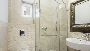 Lion Apartments - Scandi Love