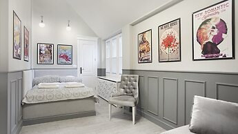 Lion Apartments - Scandi Love