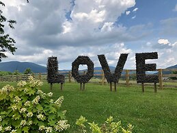 Montfair Resort Farm