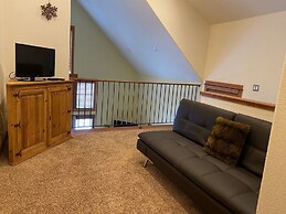 Antlers Gulch 303 by SummitCove Vacation Lodging