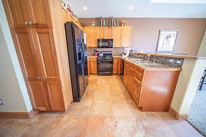 Antlers Gulch 303 by SummitCove Vacation Lodging