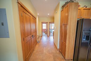 Antlers Gulch 303 by SummitCove Vacation Lodging