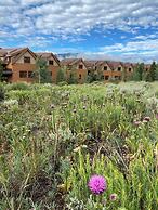 Antlers Gulch 303 by SummitCove Vacation Lodging