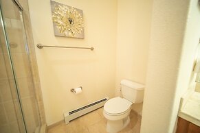 Antlers Gulch 303 by SummitCove Vacation Lodging