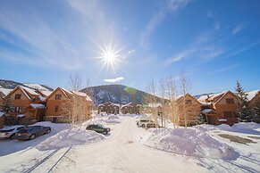 Antlers Gulch 303 by SummitCove Vacation Lodging
