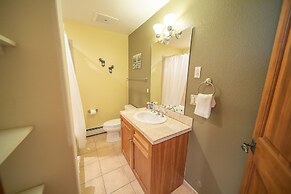 Antlers Gulch 303 by SummitCove Vacation Lodging