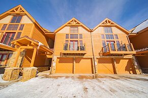 Antlers Gulch 303 by SummitCove Vacation Lodging