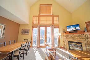 Antlers Gulch 303 by SummitCove Vacation Lodging