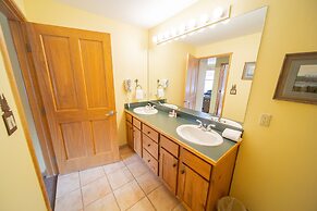 Black Bear 8035 by SummitCove Vacation Lodging