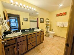 Black Bear 8035 by SummitCove Vacation Lodging