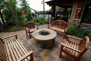 Black Bear 8035 by SummitCove Vacation Lodging