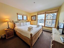 Black Bear 8035 by SummitCove Vacation Lodging