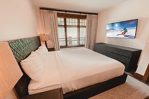 Lone Eagle 3000 by SummitCove Vacation Lodging