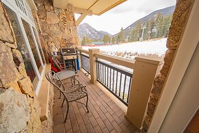 Lone Eagle 3000 by SummitCove Vacation Lodging