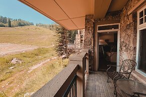 Lone Eagle 3000 by SummitCove Vacation Lodging
