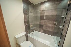 Lone Eagle 3000 by SummitCove Vacation Lodging