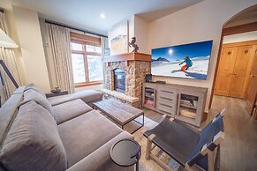 Lone Eagle 3000 by SummitCove Vacation Lodging