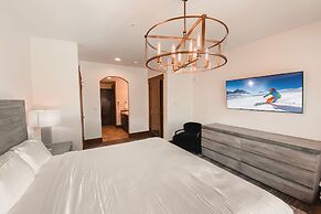Lone Eagle 3000 by SummitCove Vacation Lodging