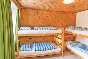 Hotel Bernina Hospiz - Hostel