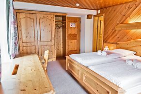Hotel Bernina Hospiz - Hostel