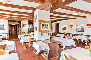 Hotel Bernina Hospiz - Hostel
