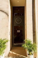 S30 Reina Victoria Suites