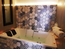 S30 Reina Victoria Suites