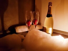 S30 Reina Victoria Suites