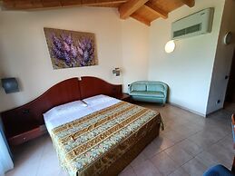 Villa Isabella Hotel & Residence