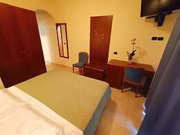 Villa Isabella Hotel & Residence