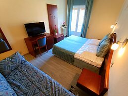 Villa Isabella Hotel & Residence