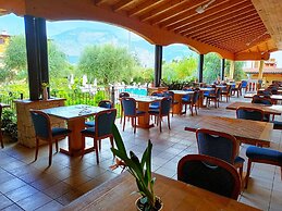 Villa Isabella Hotel & Residence