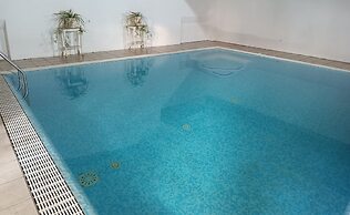 Villa Isabella Hotel & Residence