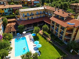 Villa Isabella Hotel & Residence